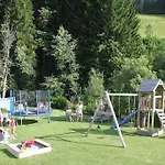 Haus Roetelstein Apartman *